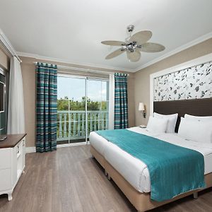 Superior King Suite